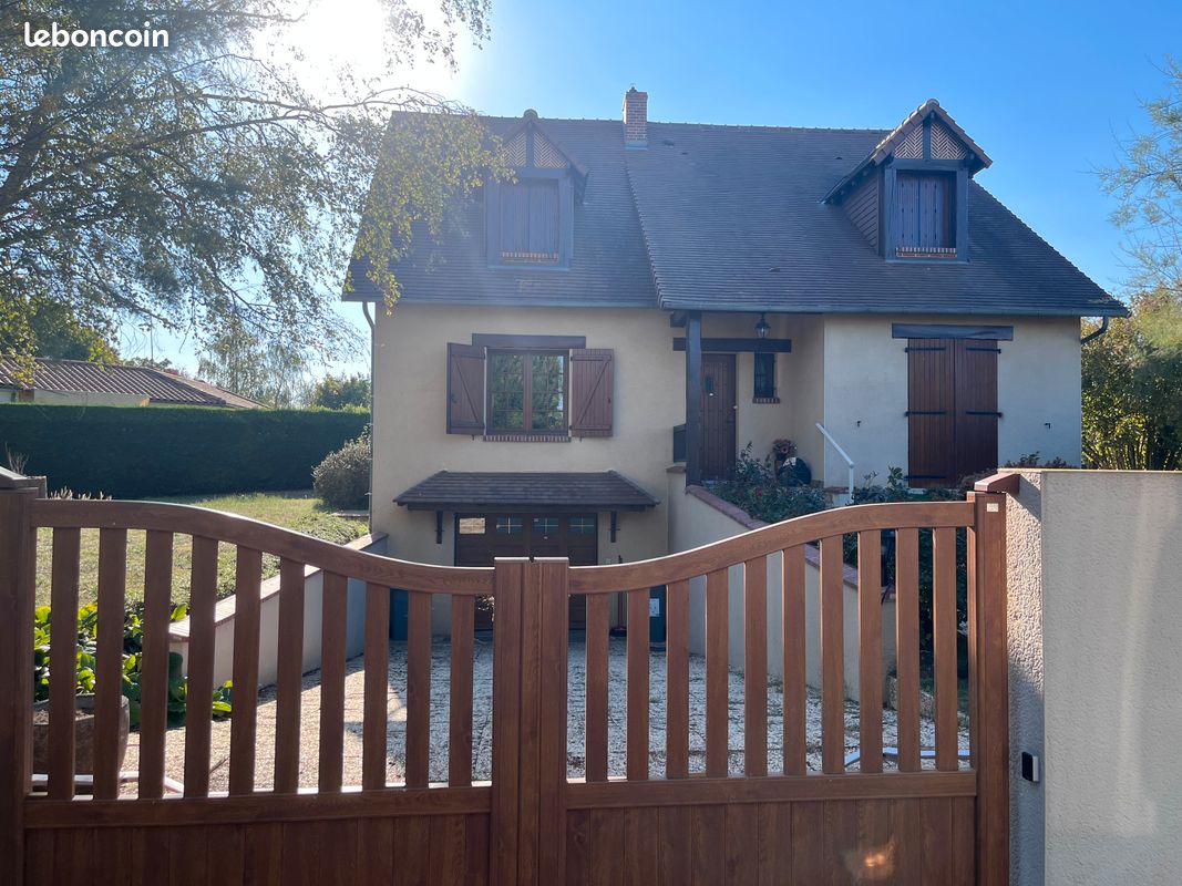 Maison 5 pièces 120 m² · à Saint-Georges-lès-Baillargeaux · 120 m² · 250 000 €