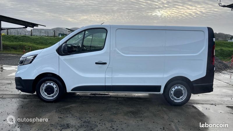 Renault Trafic Véhicule utilitaire ou Société L1H1 3T 2.0 Blue dCi 130ch Confort (image 8)