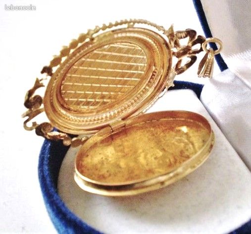 Pendentif Ancien En Or 18 Carats - Occasion - Bijou Vintage à Offrir