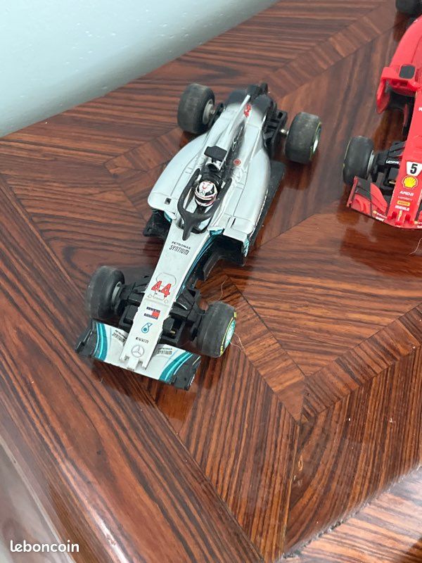 2 voitures F1 Carrera GO circuit (image 14)