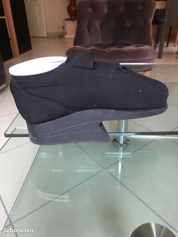 Chaussure BAROUK TYPE pour mise en décharge de l'avant pied