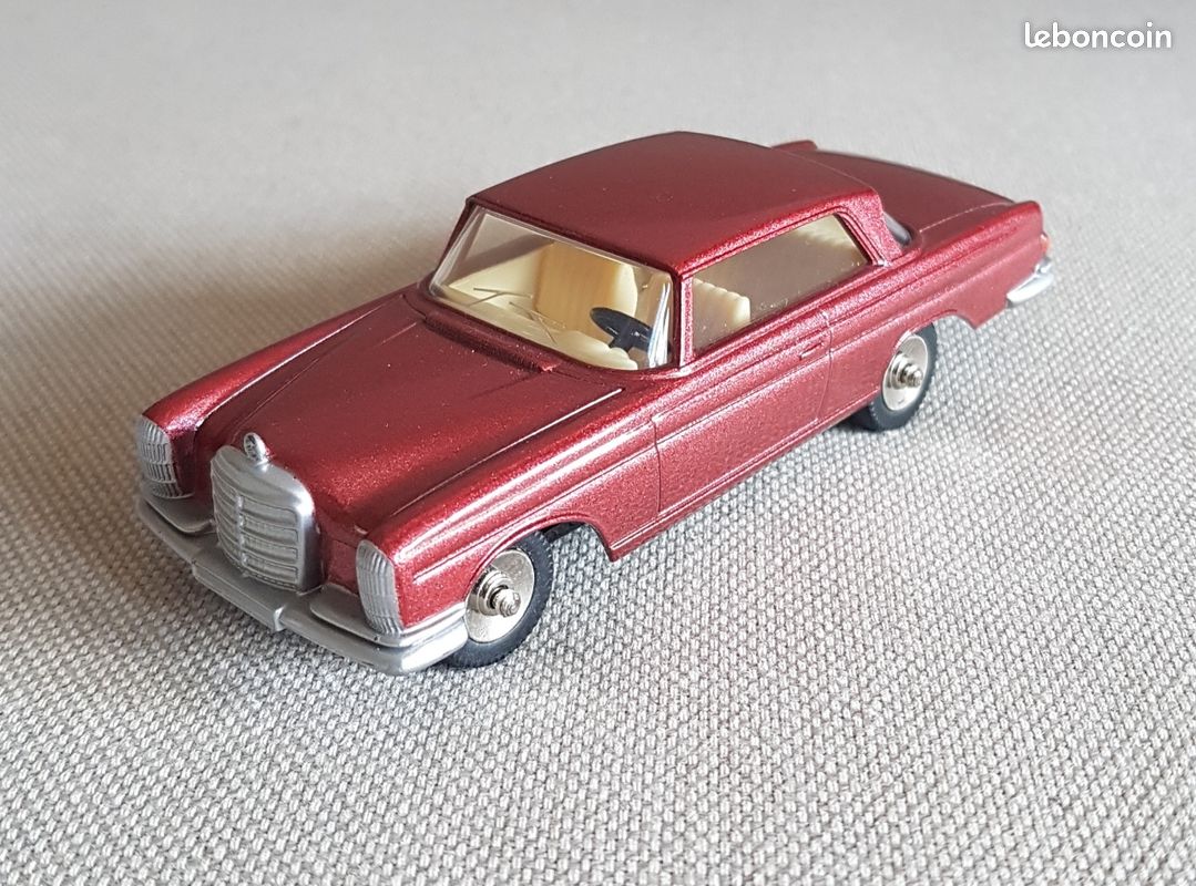 Mercedes-Benz 300 SE Dinky-Toys (Editions Atlas