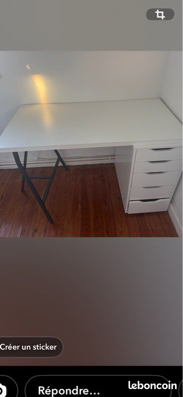 Bureau (image 1)