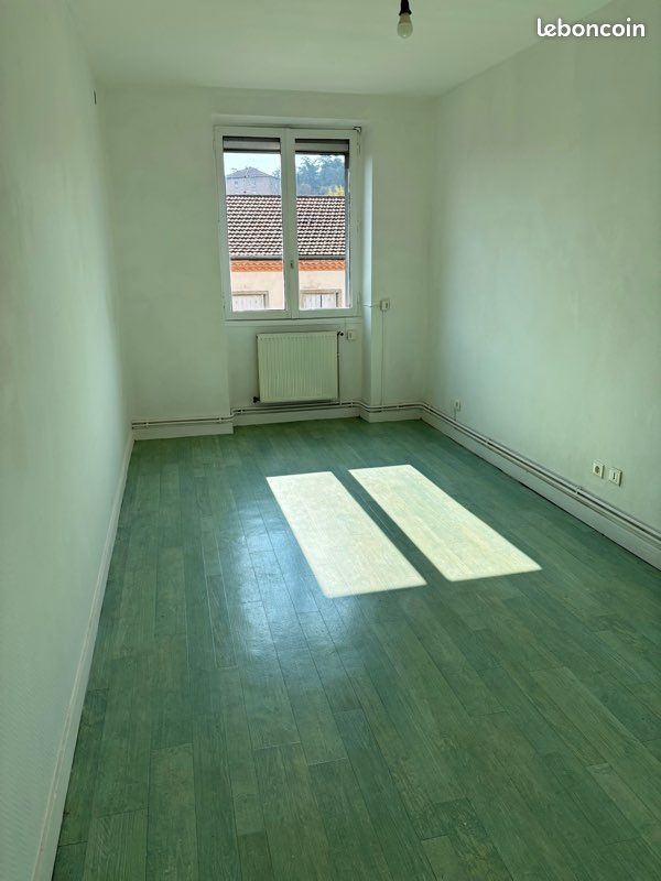 Appartement 3 pièces 75 m² · à Rive-de-Gier · 75 m² · 550 €/mois