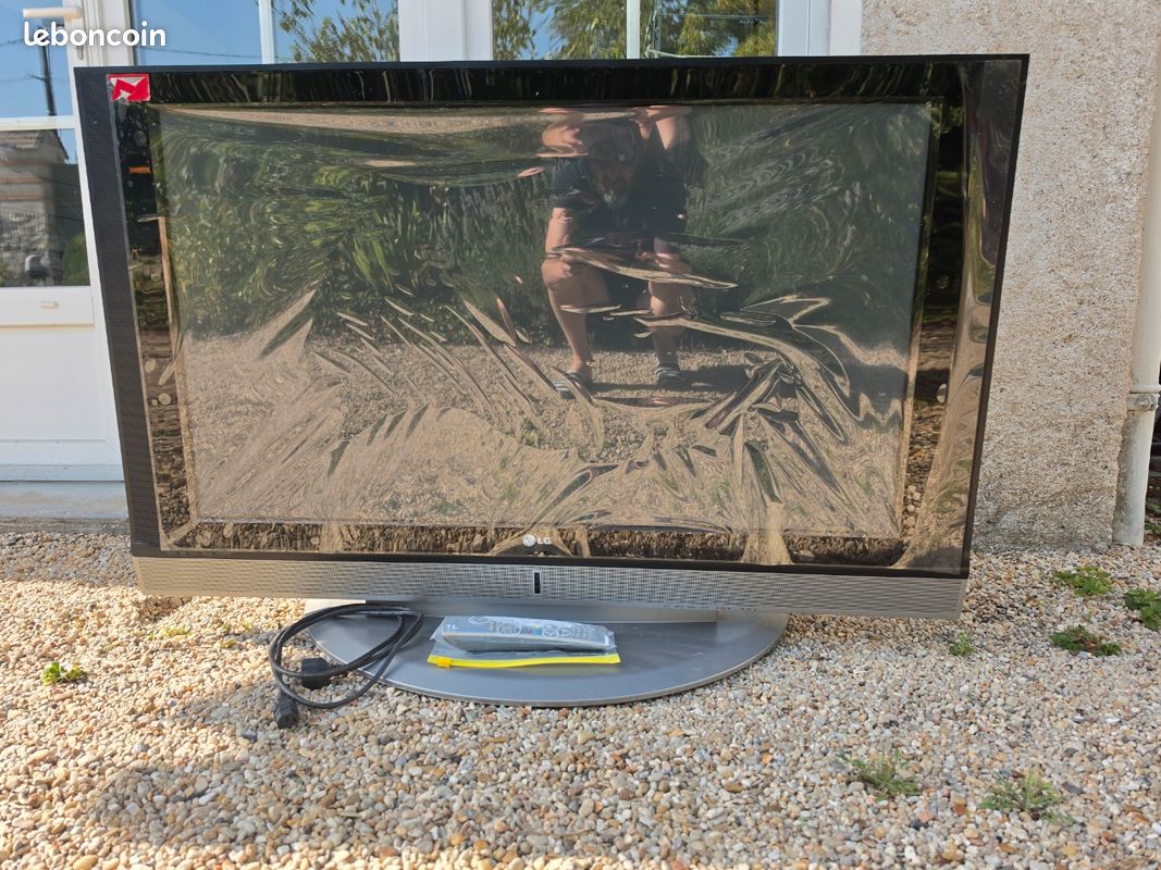 Téléviseur plasma LG 107cm (image 2)