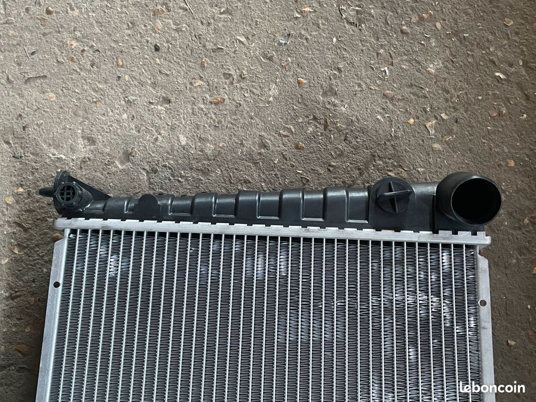 Radiateur moteur neuf Citroen Berlingo Peugeot Partner (image 3)