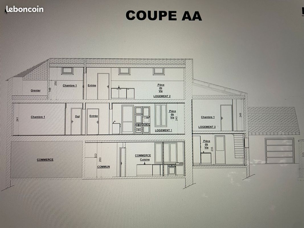 Maison 6 pièces 129 m² · à Doué-en-Anjou · 129 m² · 120 000 €