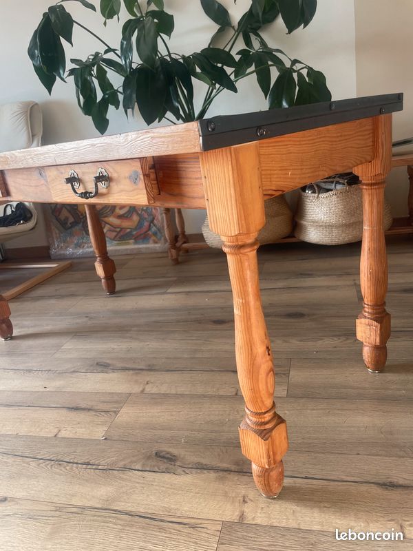 Table à manger en bois (image 2)