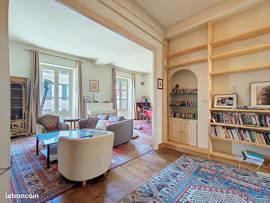 Appartement 4 pièces 154 m² · à Pau · 154 m² · 279 000 €