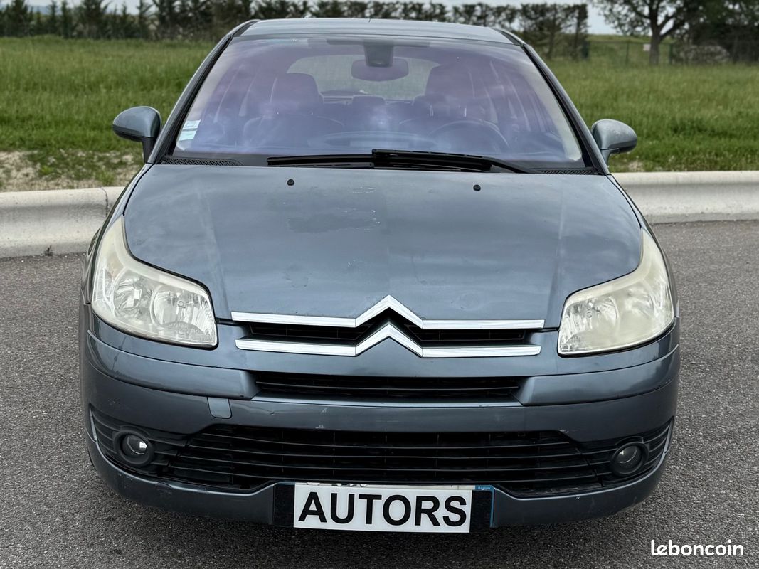 CITROEN C4 C4 HDi 110 FAP So Chic (image 2)