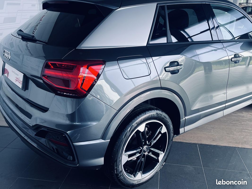 AUDI Q2 35 TFSI 150 S tronic 7 S line (image 11)
