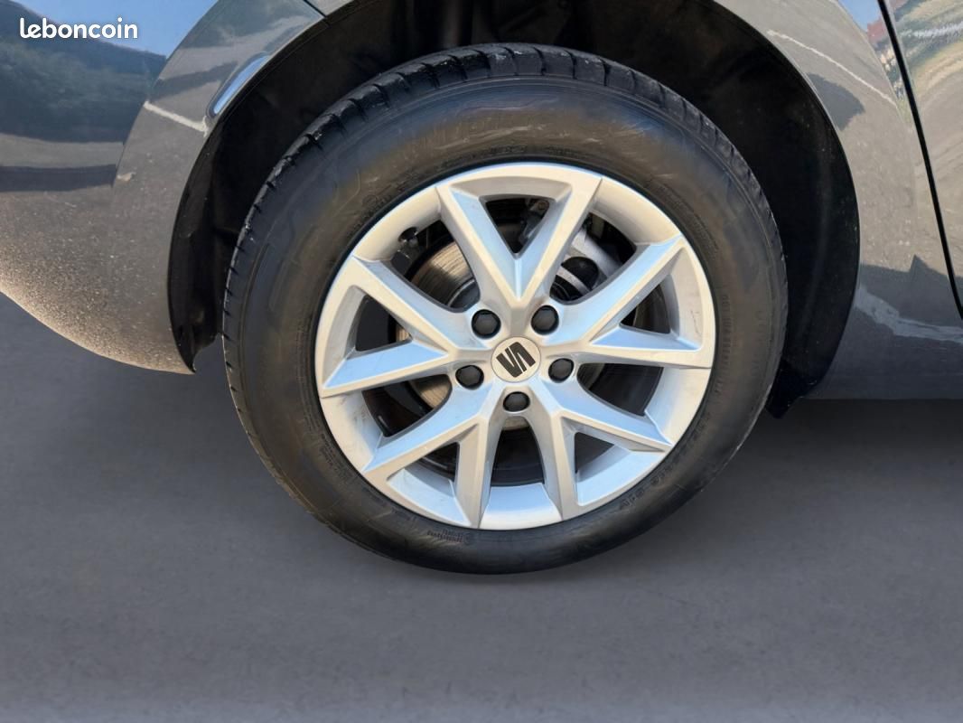 Seat Leon IV 1.5 ETSI HYBRID 115 BUSINESS DSG7 (image 16)
