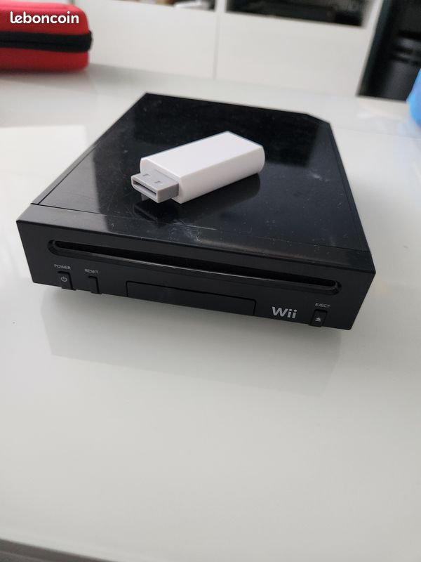 Wii avec adaptateur HDMI [ sans câble ] (image 2)