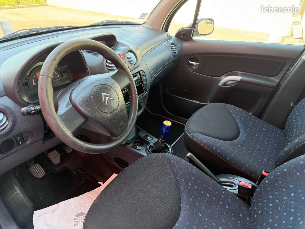 CITROEN C3 C3 1.4i Pack Ambiance (image 10)
