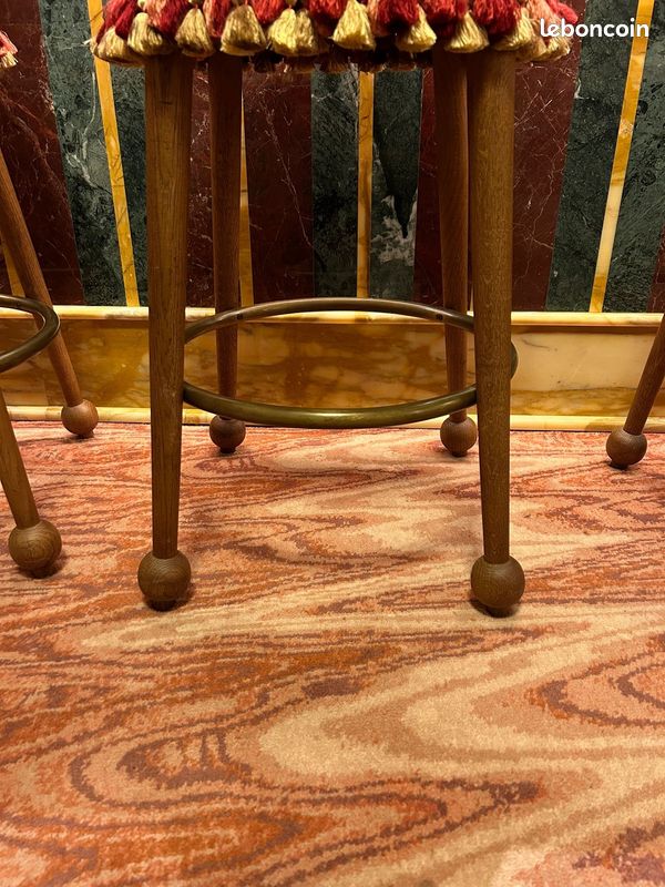 7 pieds de tabouret (sans l'assise) en bois (image 1)