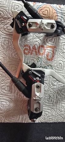 Pontets de guidon MOTO YAMAHA 600 FZ6 FAZER S2 Pontets de guidon MOTO YAMAHA 600 FZ6 FAZER S2