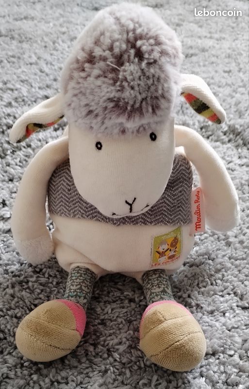 Doudou/peluche mouton '' Moulin Roty '' en très bon état (image 1)