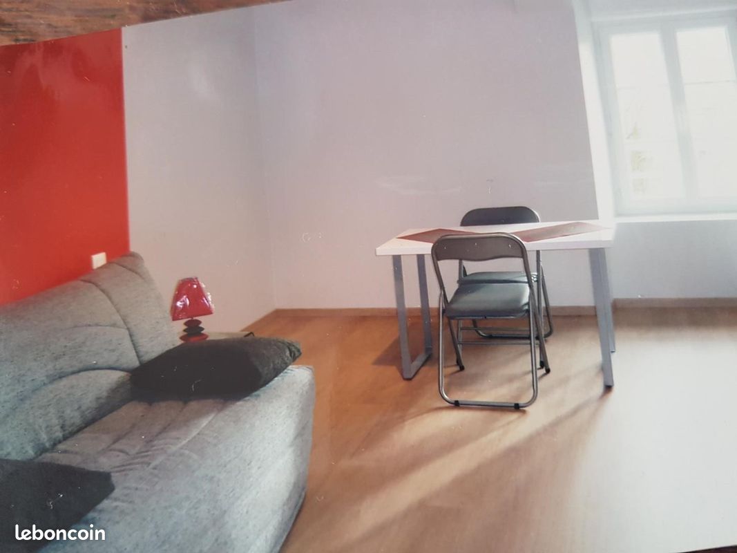 Appartement 1 pièce 25 m² · à Saint-Georges-de-Rouelley · 25 m² · 390 €