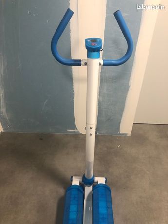 Stepper Décathlon avec guidon et compteur Sport Plein air