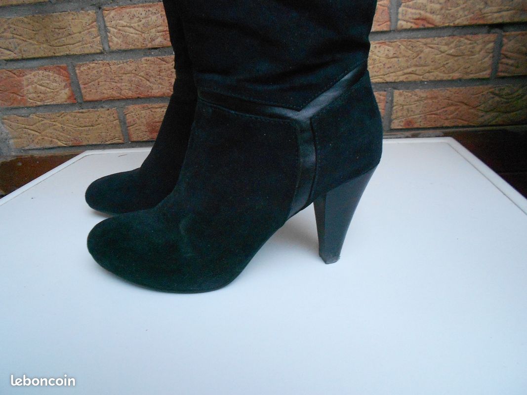 Bottes hautes noires à talons hauts P.37 (image 2)