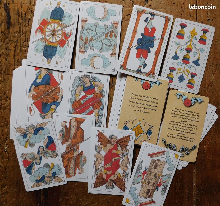 Lot de 9 livres sur les tarots et cartes divinatoires + 3 jeux tarologie ésotérisme divination (image 4)