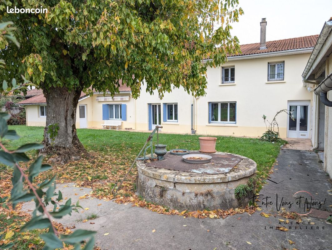 Maison 9 pièces 285 m² · à Castets et Castillon · 285 m² · 230 000 €