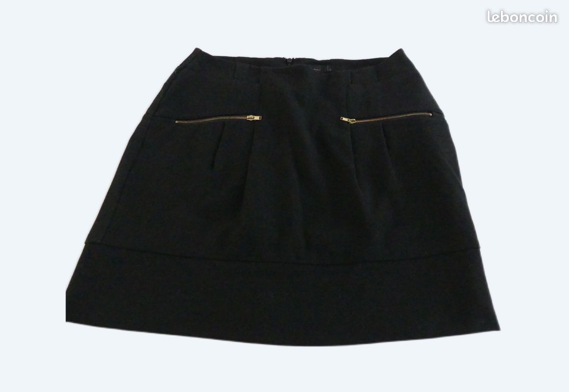 Jupe courte noire T 36 marque vero moda (image 1)