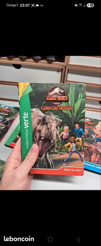 Lot livres Jurassic World (image 11)