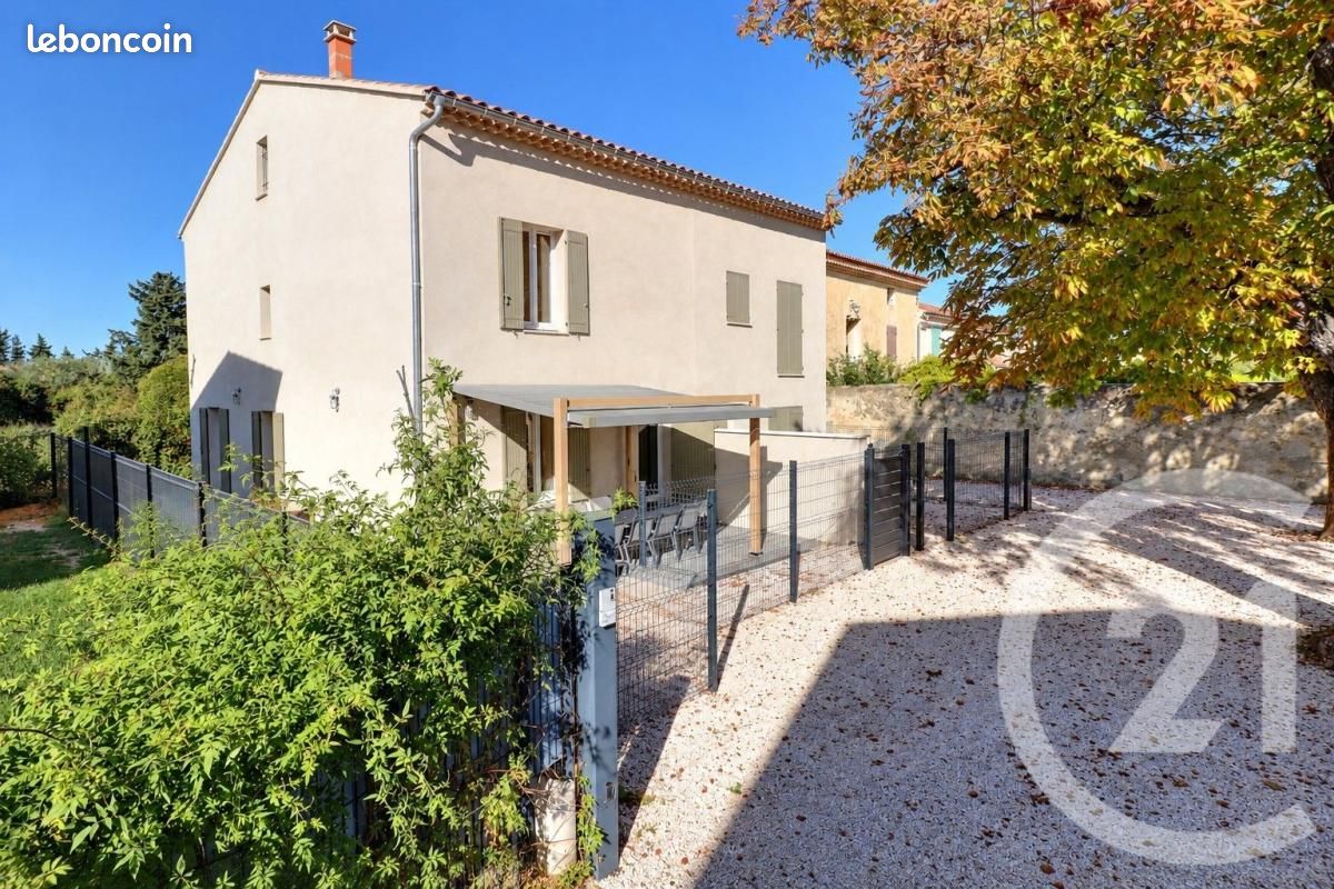 Maison 5 pièces 118 m² · à Pernes-les-Fontaines · 118 m² · 360 000 €
