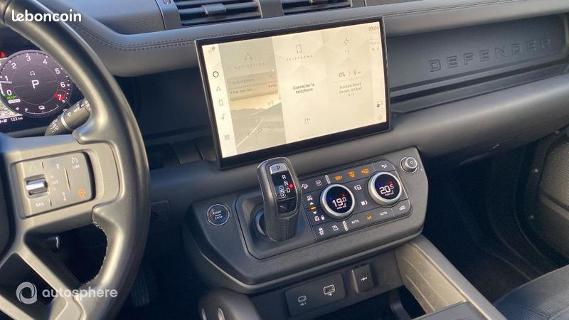 Land-Rover Defender 110 2.0 P400e X-Dynamic HSE (image 19)