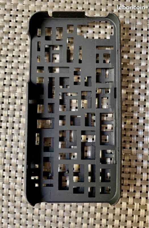 Coque iPhone 5S design neuve (image 1)