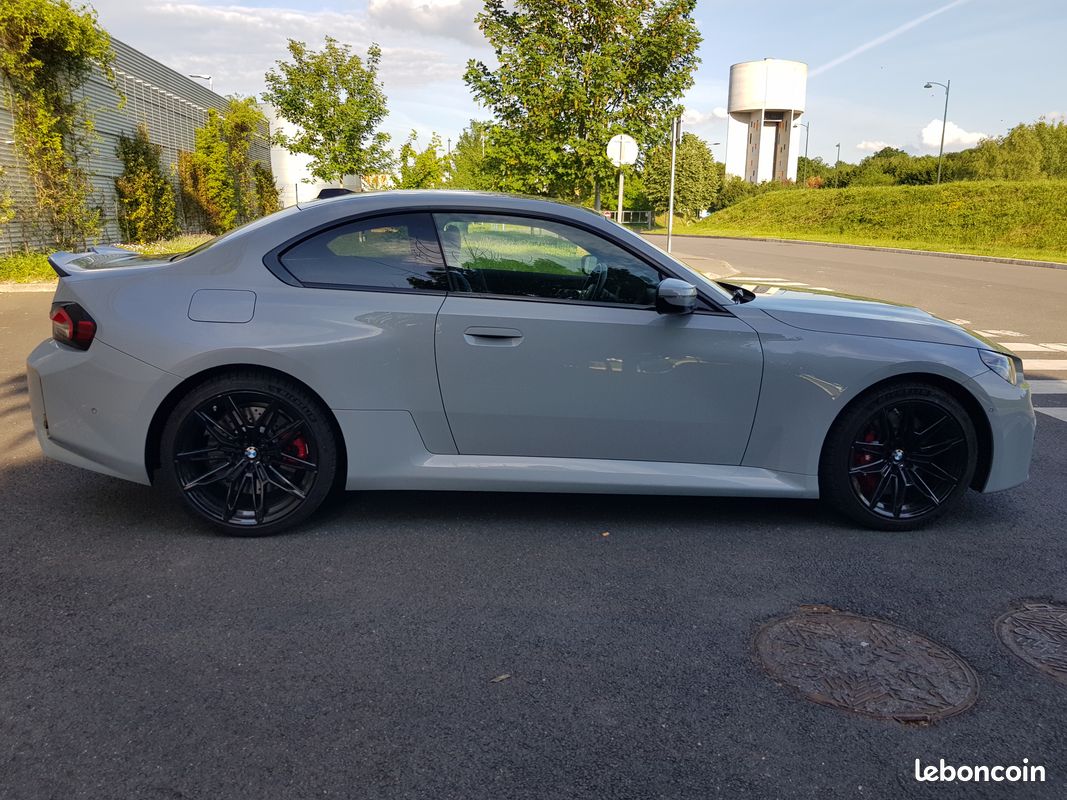 M2 G87 GARANTIE 24 mois BMW incluse neuve 6900 km - Carbone intérieur extérieur, Harman Kardon, Affichage tête haute, Sièges cuir électrique chauffant, Régulateur vitesse adaptatif, Chargeur induction (image 7)