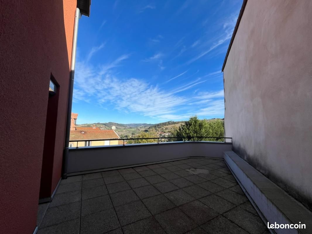 Appartement 3 pièces 71 m² · à Thizy-les-Bourgs · 71 m² · 542 €/mois