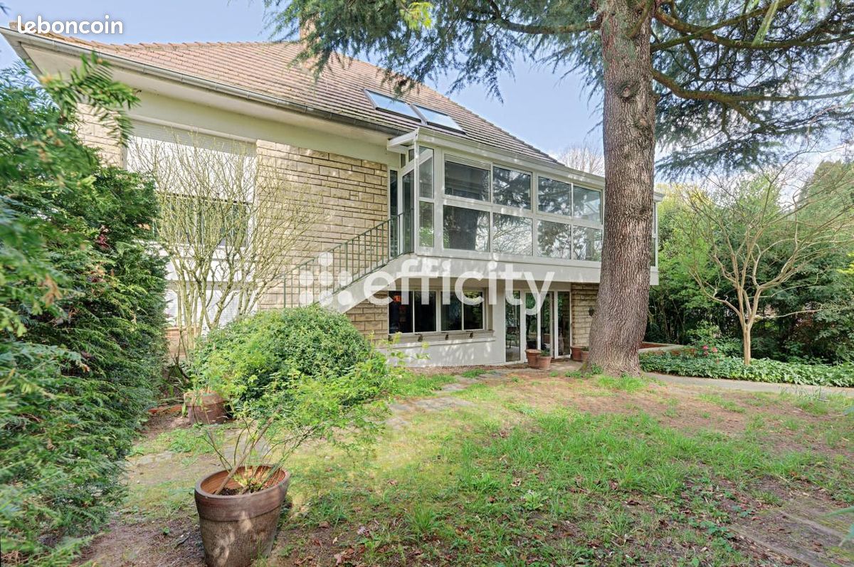 Maison 9 pièces 224 m² · à Bourg-la-Reine · 224 m² · 1 680 000 €