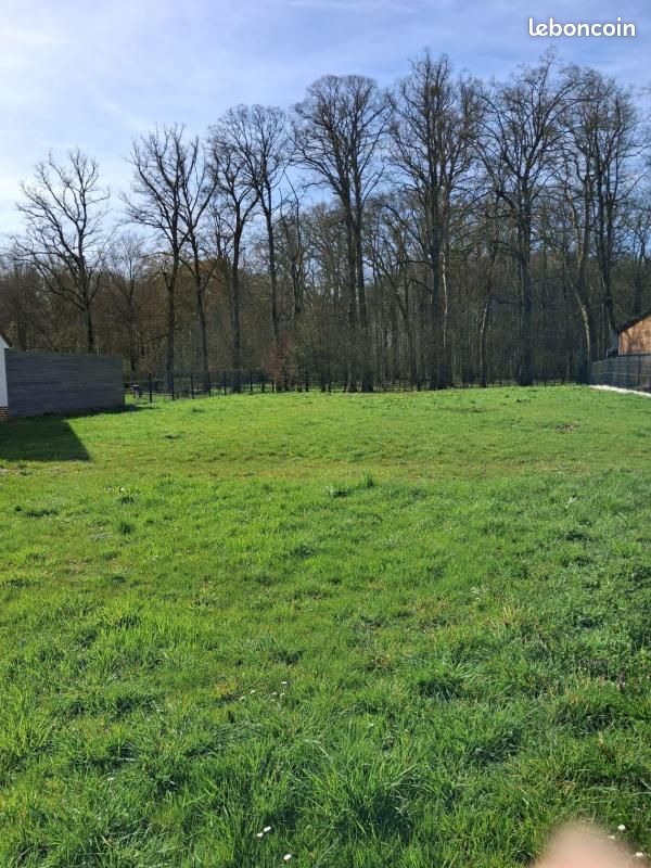 Terrain 1 300 m² Pissy · 126 000 €