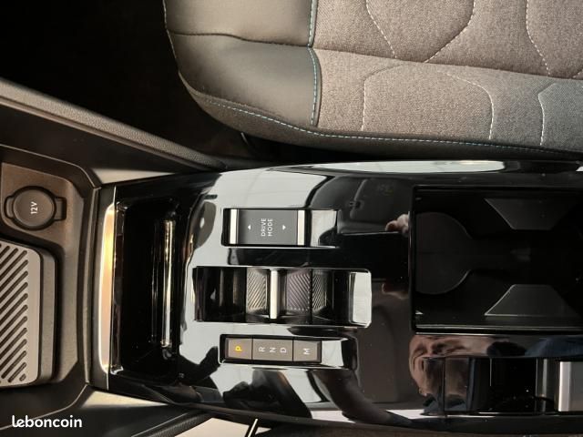 Citroën C4 BlueHDi 130 EAT8 Plus (image 23)