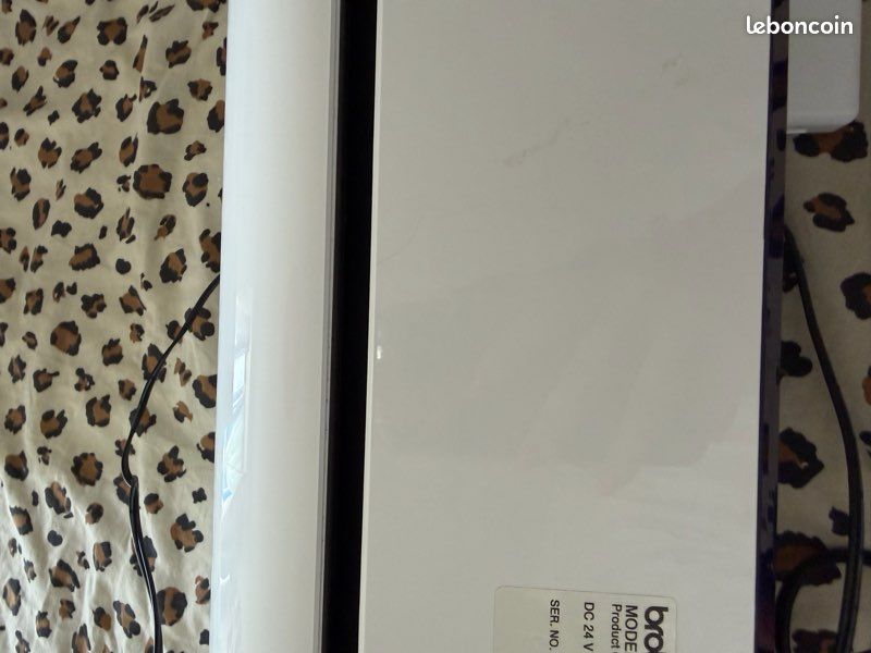 Machine de découpe Brother ScanNCut CM600 + accessoires et tapis (image 17)