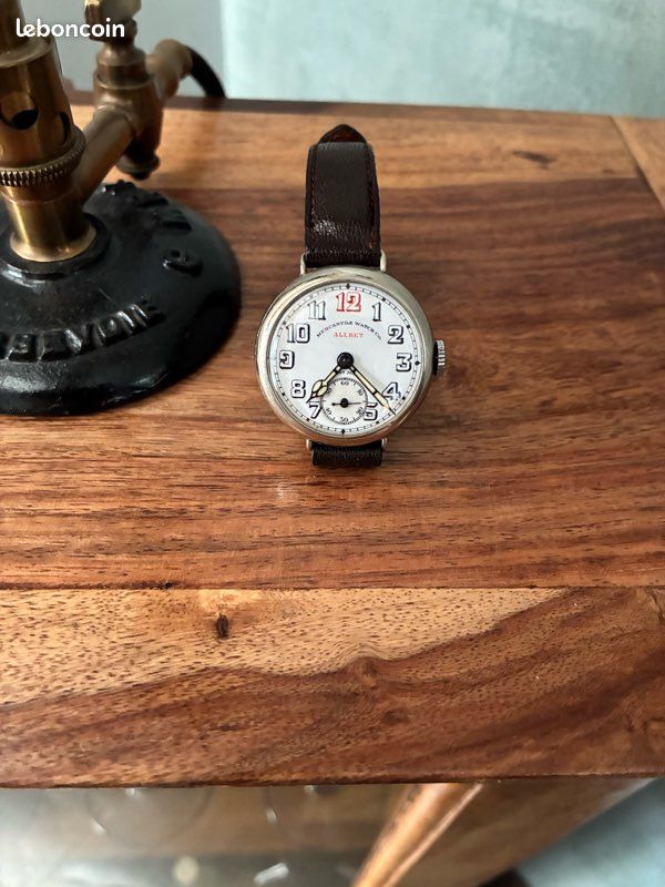 Montre Suisse à remontoir (image 1)
