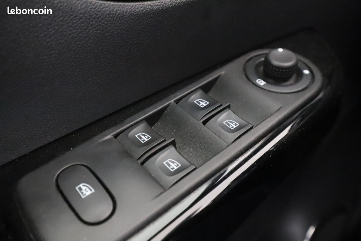 Renault Captur 1.2 TCe Energy Intens EDC 120 ch (image 21)