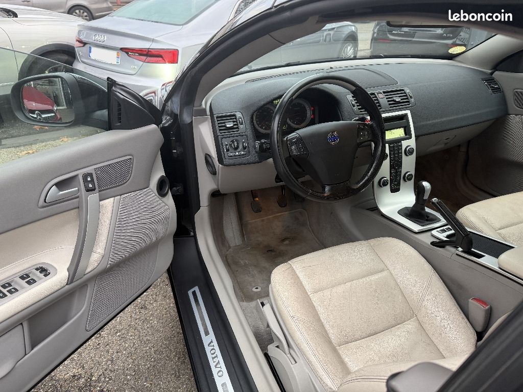 Volvo C70 D3 150 ch Momentum (image 6)