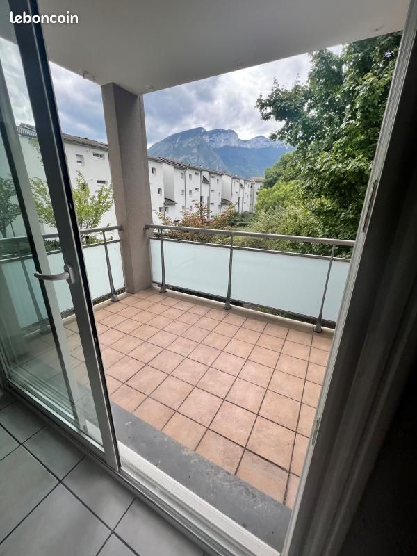 Appartement 4 pièces 80 m² · à Saint-Égrève · 80 m² · 900 €/mois