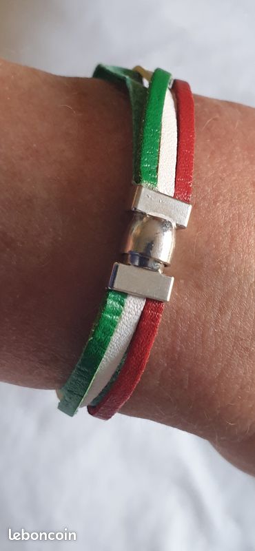 Bracelet brésilien drapeau portugal, rayures verticales, 6 brins - Un grand marché