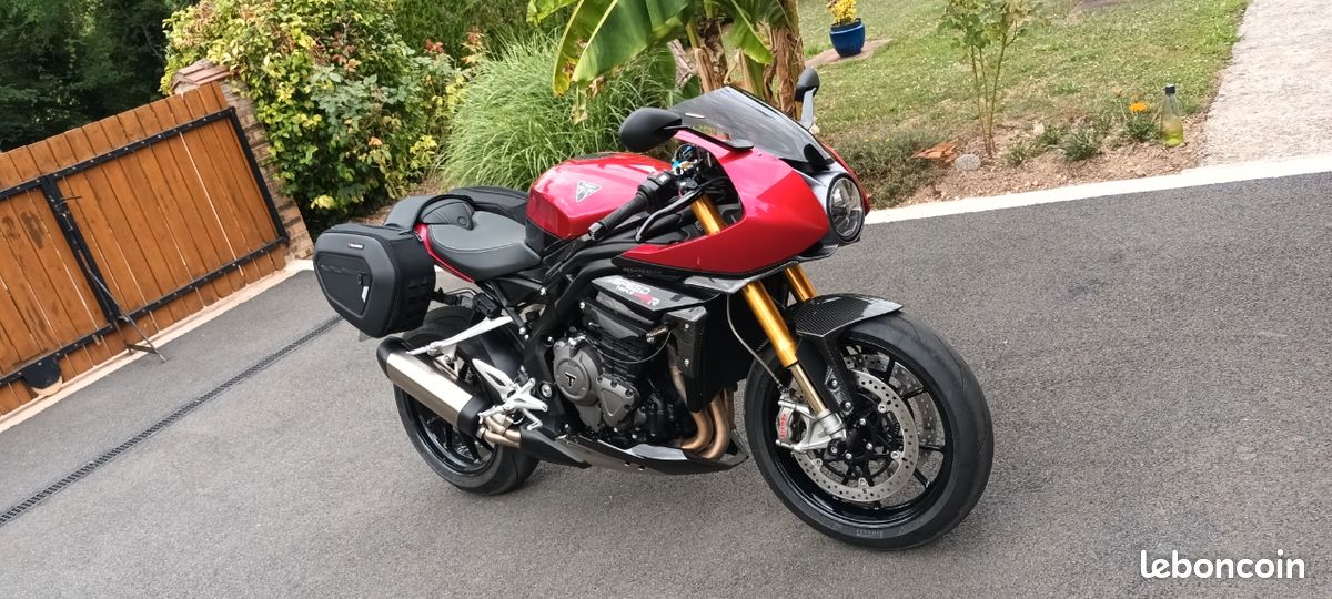Triumph speed triple 1200 rr (image 2)