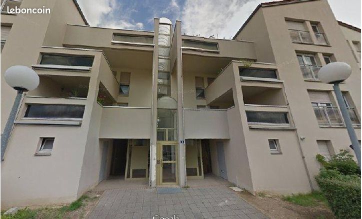 Appartement 3 pièces 98 m² · à Metz · 98 m² · 683 €
