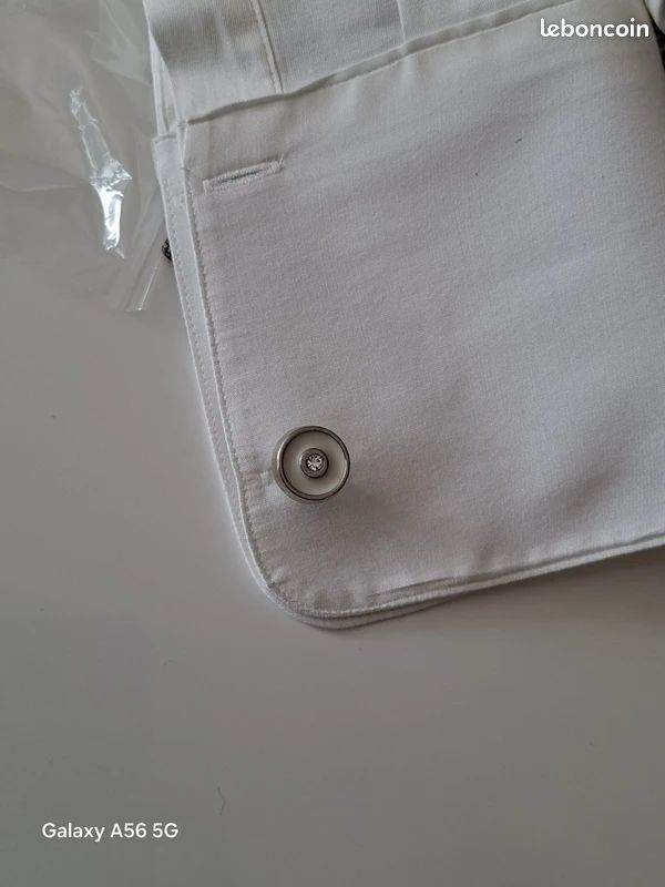 Costume mariage complet – 2 gilets + accessoires – état neuf (image 12)