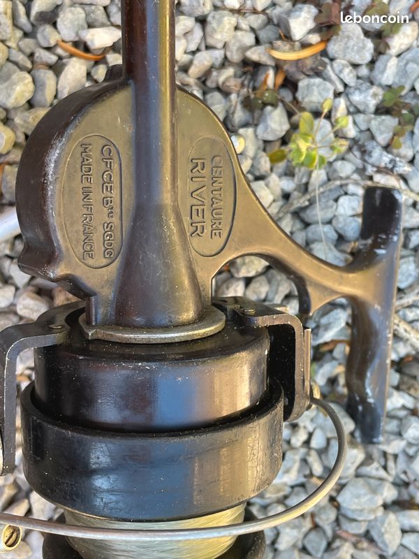 tres rare moulinet ancien centaure made in france