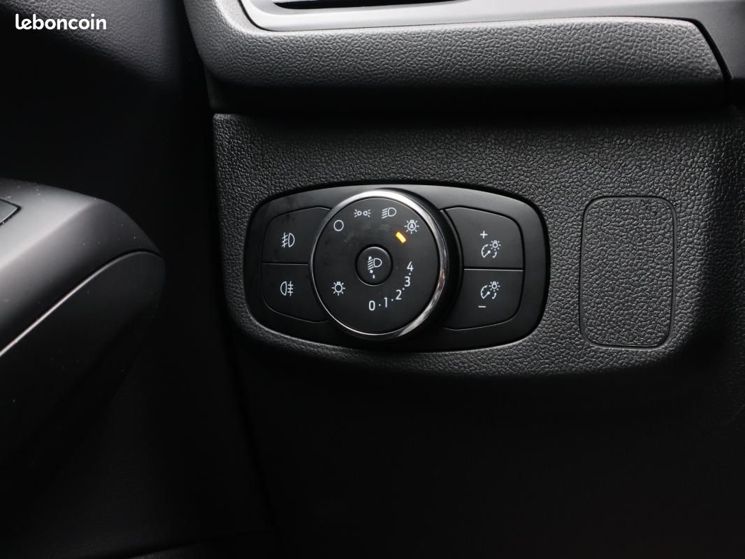 Ford Focus 1.0 EcoBoost 155 S&S mHEV Powershift ST-Line X (image 23)