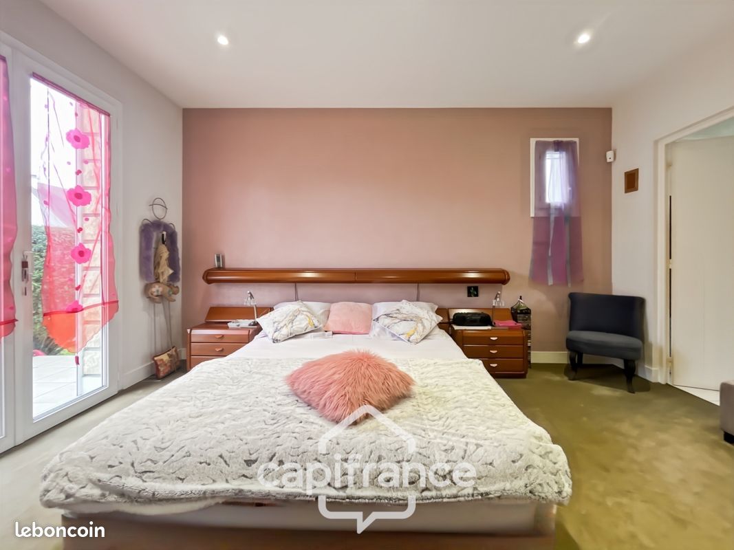 Maison 7 pièces 215 m² (image 9)