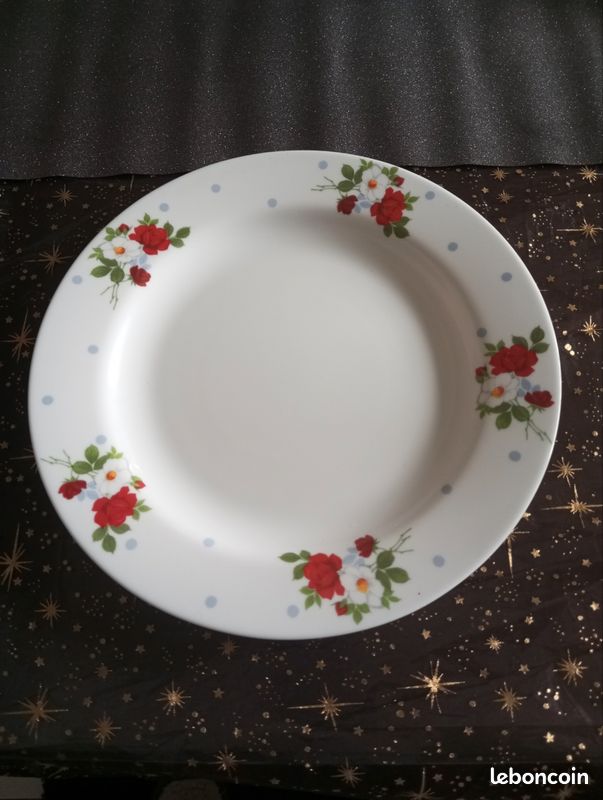 Assiette décor fleurs Luminarc (image 1)