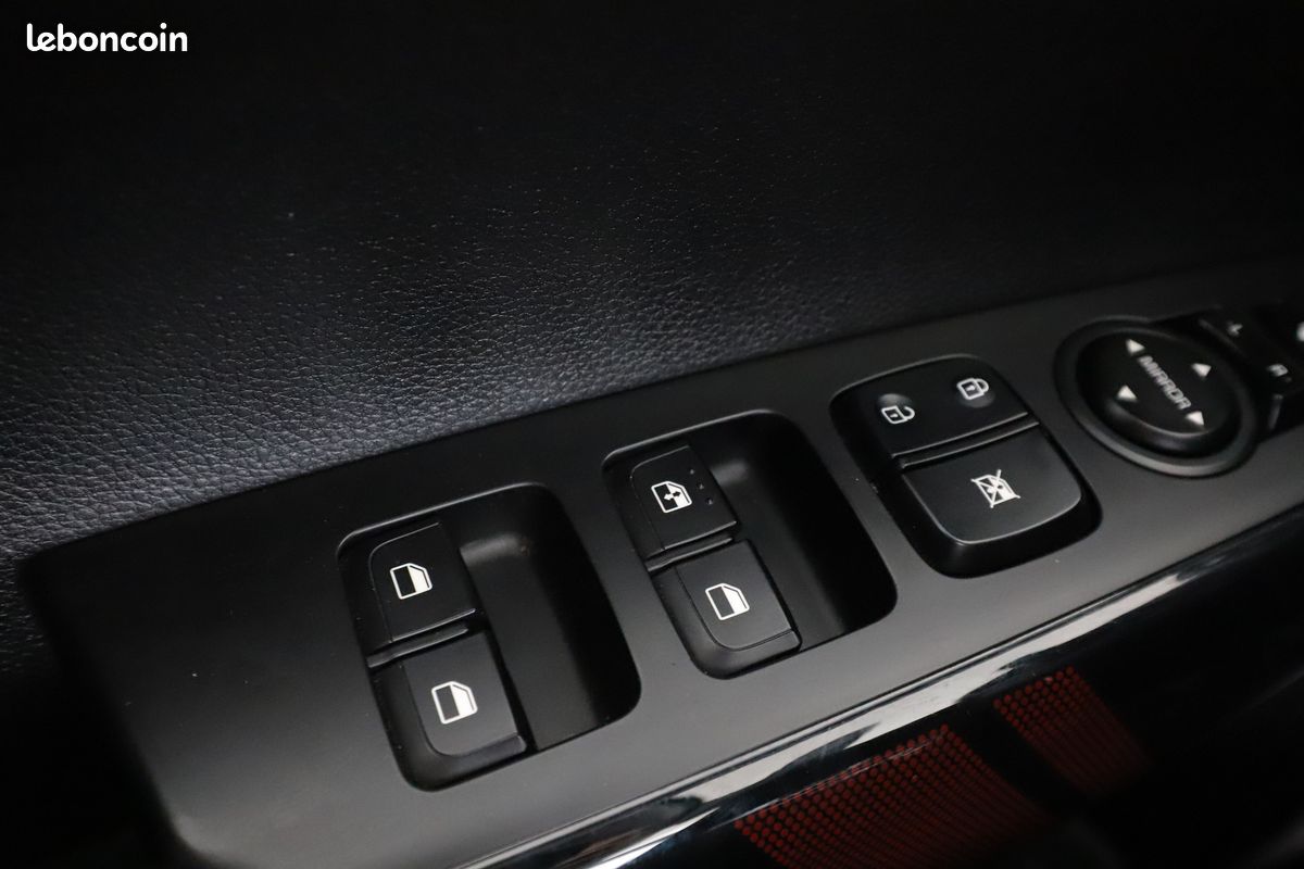 Kia Picanto 1.2 GT Line Auto 84 ch (image 24)